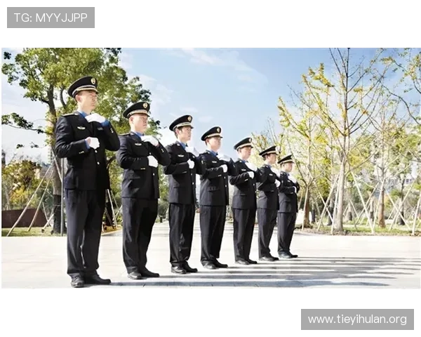 刚宣誓执法44岁名哨引争议